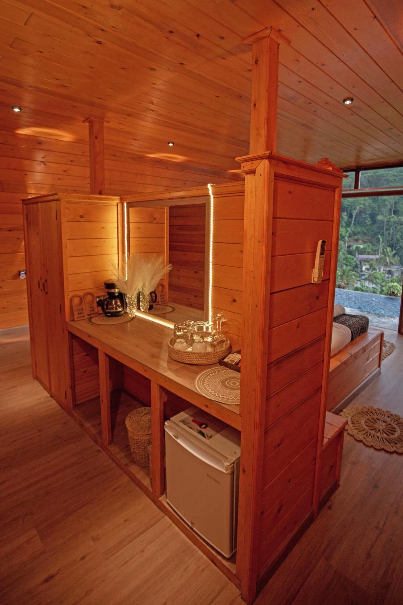 Tea Cabins إيلا الغرفة الصورة